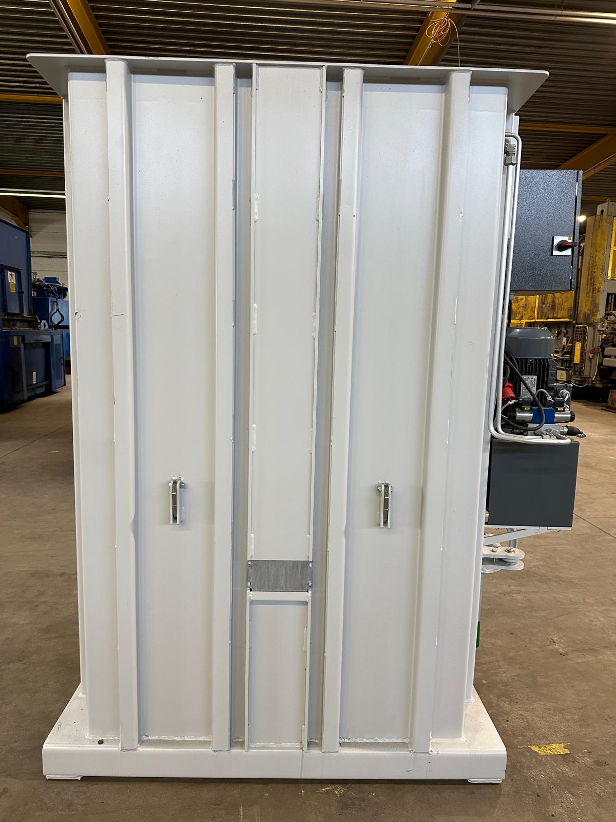 Gebraucht 2023 HSM V-Press 820 plus, neuwertig