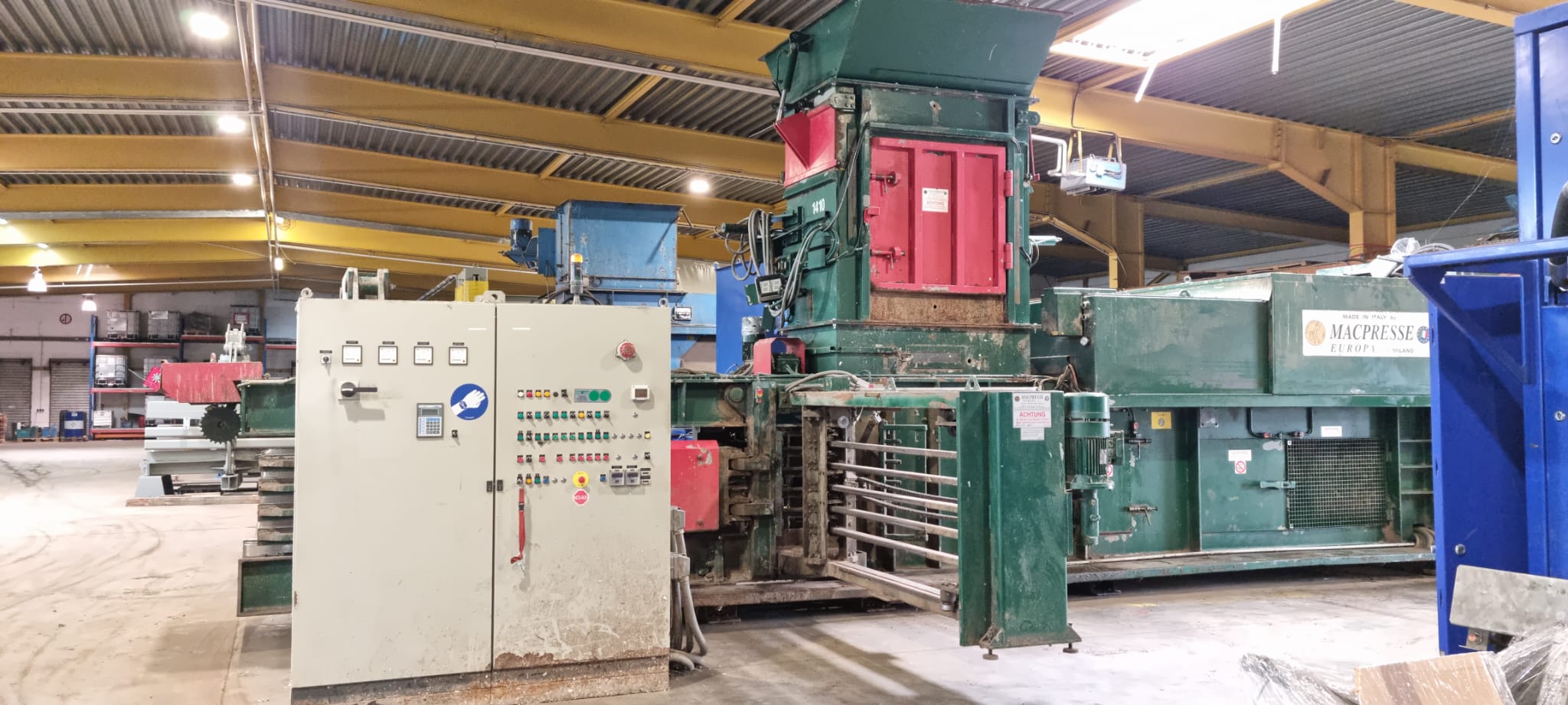 Gebraucht Gerade eingetroffen MacPresse 170 t