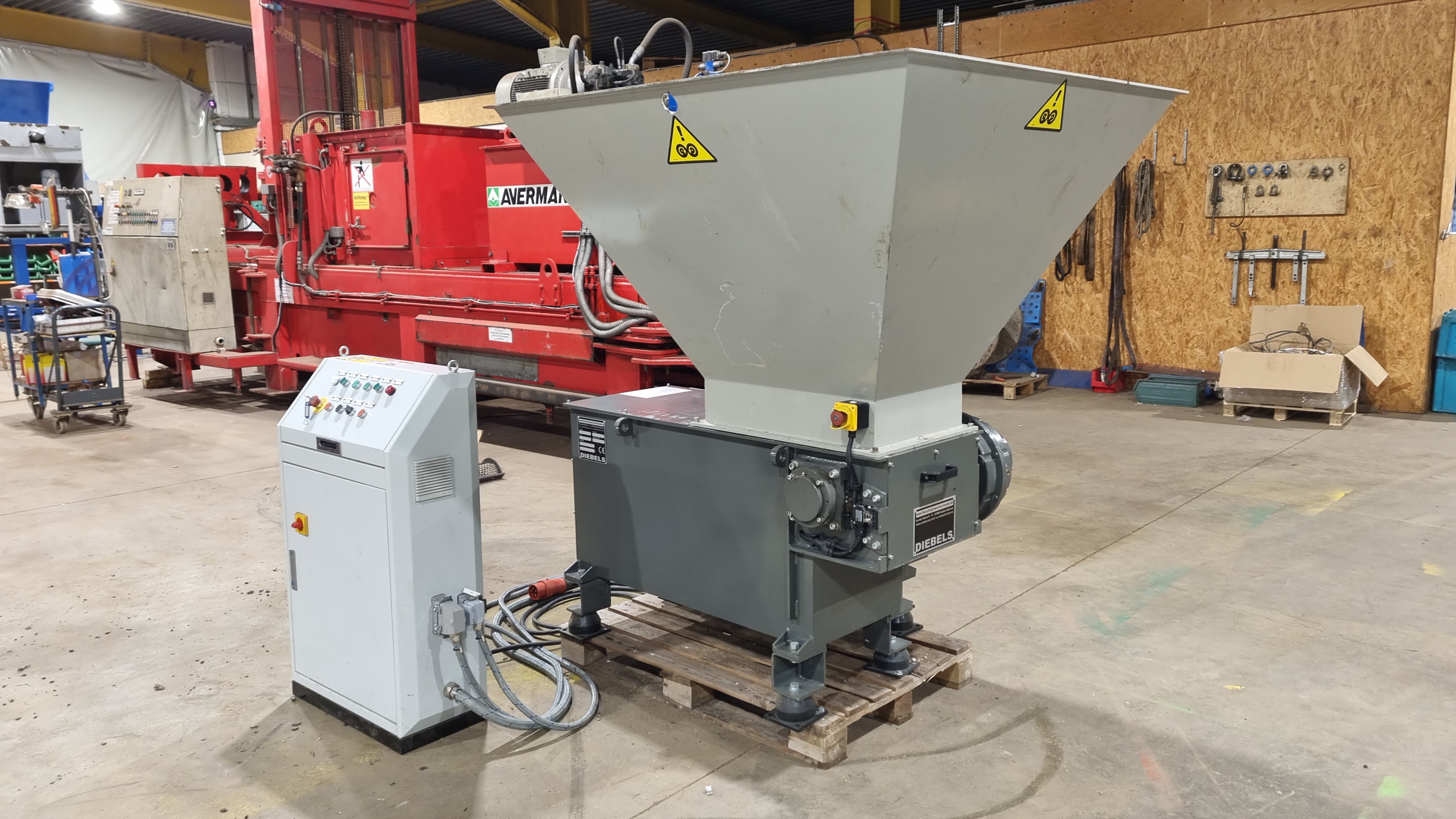 Used Einwellenzerkleinerer Diebels, Typ RMR 170/400, Baujahr 2021