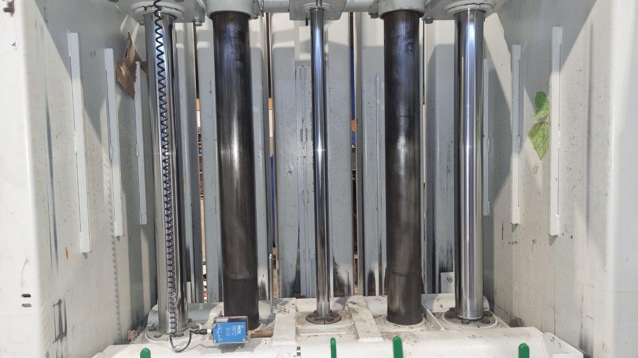 Gebraucht HSM Vertikal-Ballenpresse, Typ V-Press 860 plus