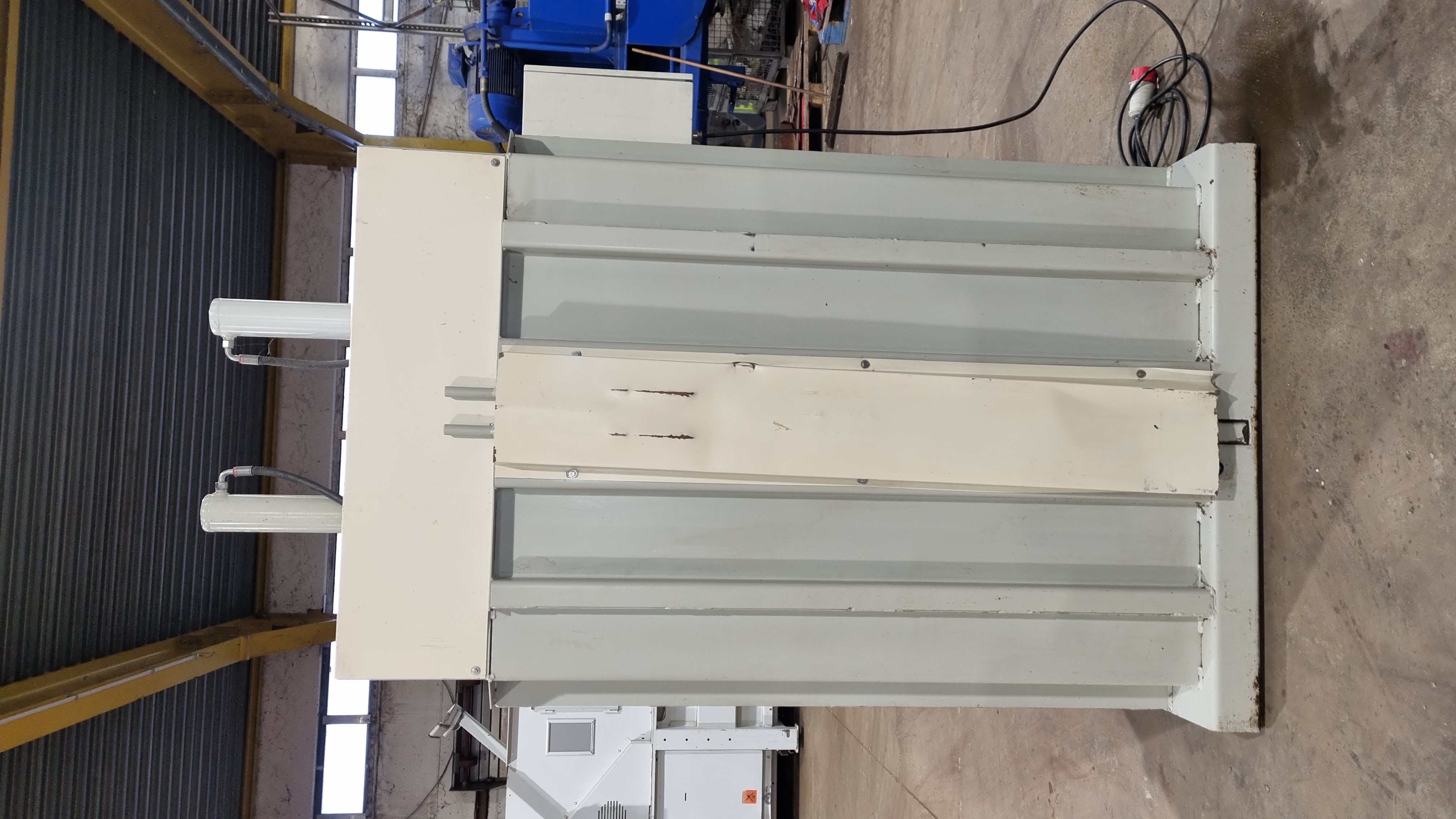 Gebraucht Vertikalballenpresse HSM 155 VL, Baujahr 1993