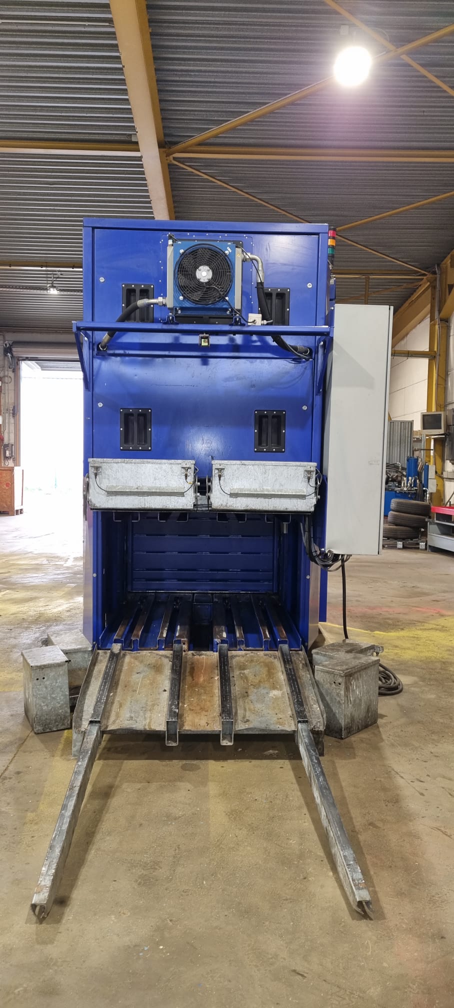 Gebraucht 2012 Bale Tainer #9941