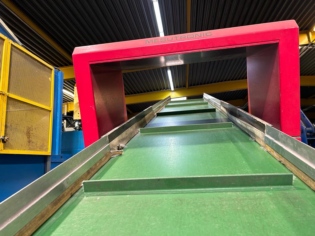 Gebraucht Gurtförderband Schuma mit Metalldetektor Mesutronic