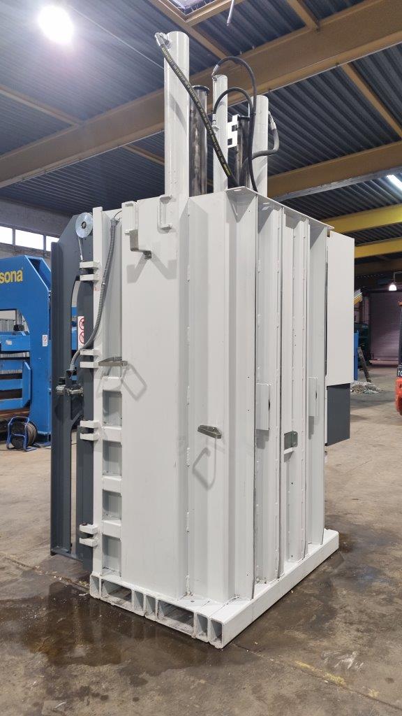 Gebraucht HSM Vertikal-Ballenpresse, Typ V-Press 860 plus