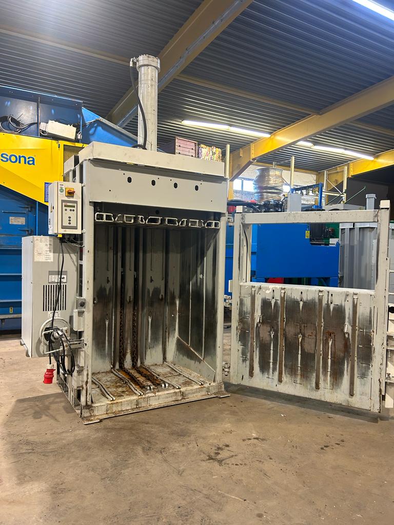 Gebraucht Vertikalballenpresse HSM VL 500.2 (1)