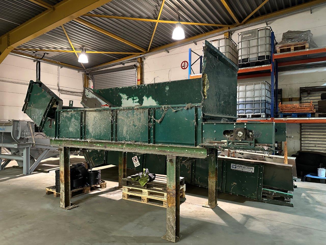 Gebraucht 2008 Apullma Kettengurtförderer