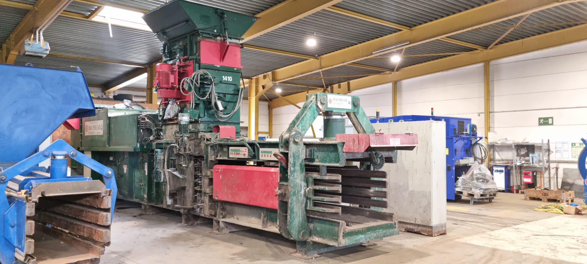 Gebraucht Gerade eingetroffen MacPresse 170 t