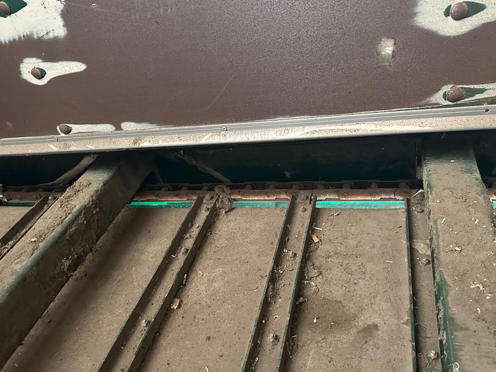 Gebraucht 2008 Apullma Kettengurtförderer