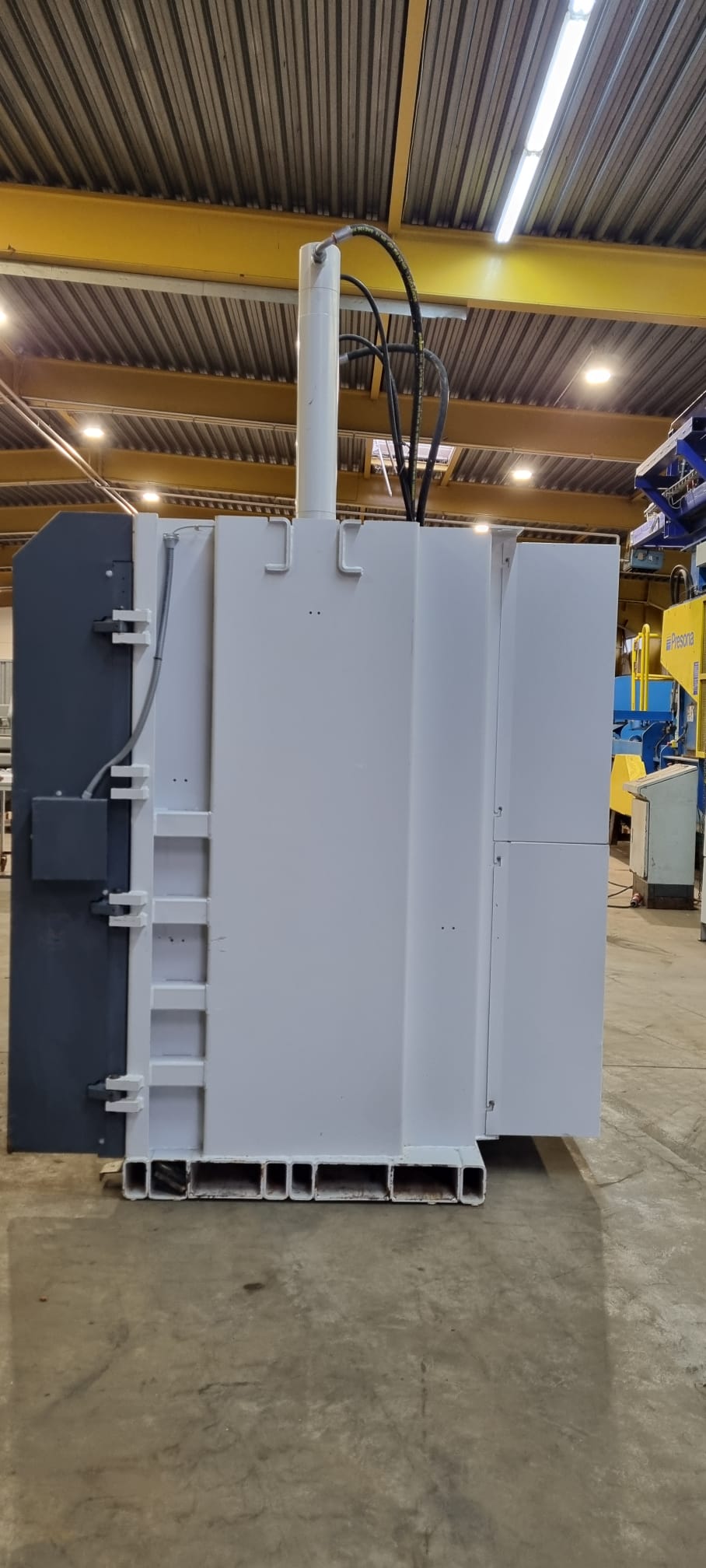 Gebraucht 2016 HSM V-Press 1160 Plus #9920