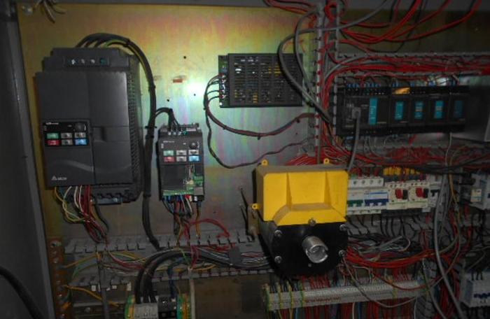 Used SLITTER REWINDER “OFFICINA MECCANICA DEL MAGLIO” Mod. AZ 3