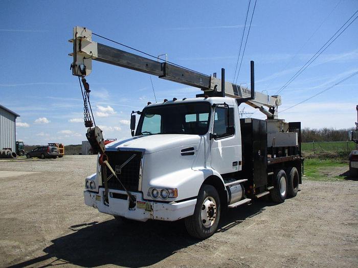 Used 2002 VOLVO VHD