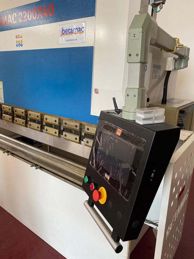 CNC PER PIEGATRICI TORSION BARA BARRE TORSIONE 