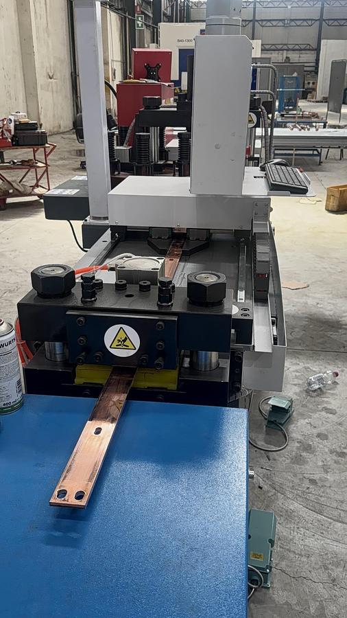 NUOVA PUNZONATRICE CNC BARRE RAME COMBINATA IBETAMAC 500 CNC CE
