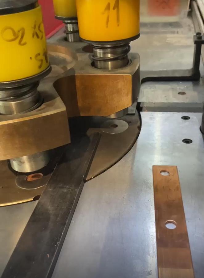 MACCHINA PUNZONATRICE RAME 