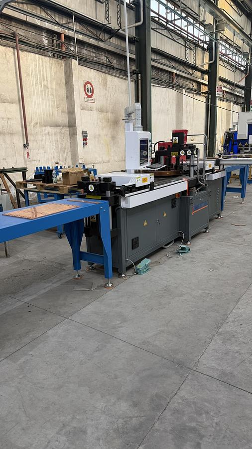 NUOVA PUNZONATRICE CNC BARRE RAME COMBINATA IBETAMAC 500 CNC CE