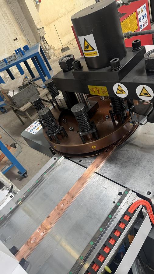NUOVA PUNZONATRICE CNC BARRE RAME COMBINATA IBETAMAC 500 CNC CE