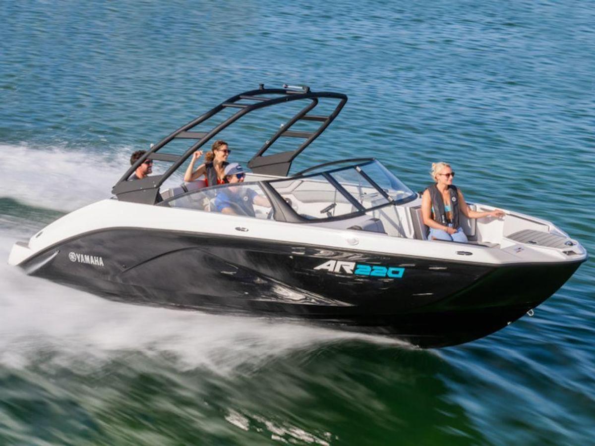 2025 Yamaha Marine AR220 Base