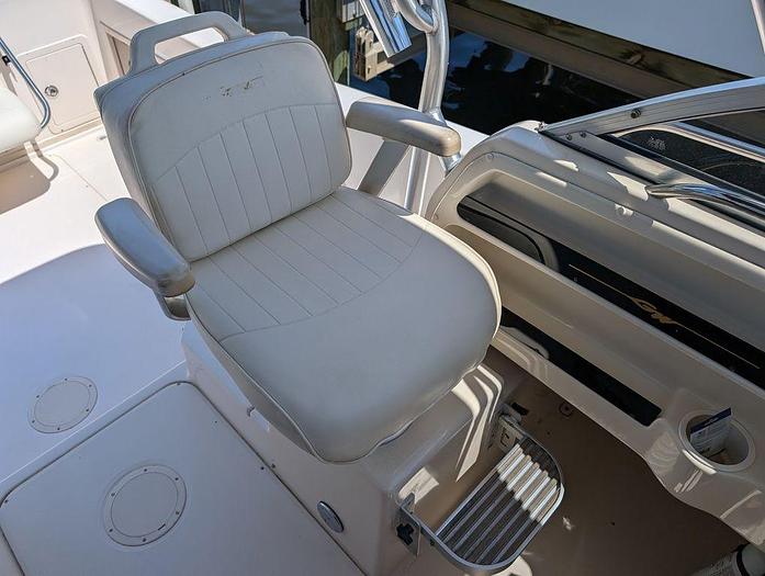 Used 2004 Grady White 258 Journey