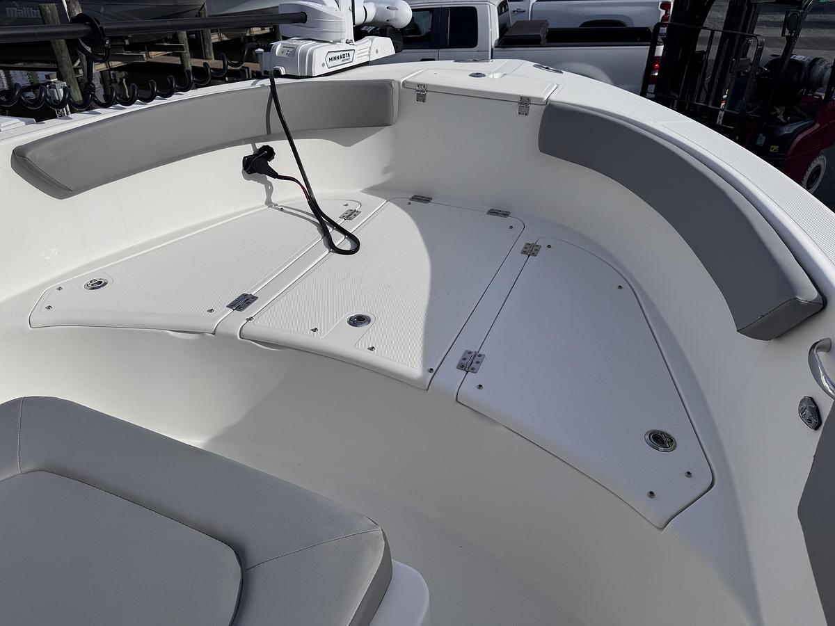 Used 2023 Clearwater 2200