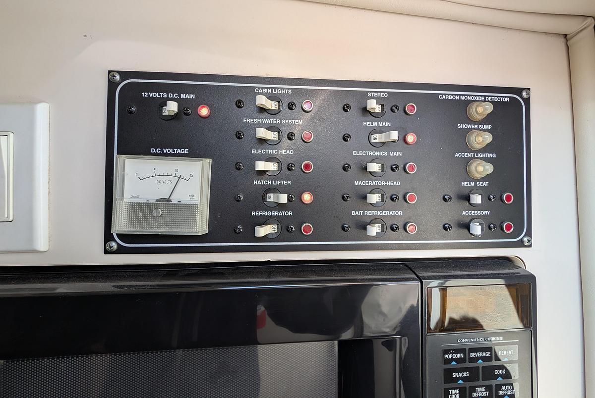 Used 2001 PURSUIT 3070 OFFSHORE