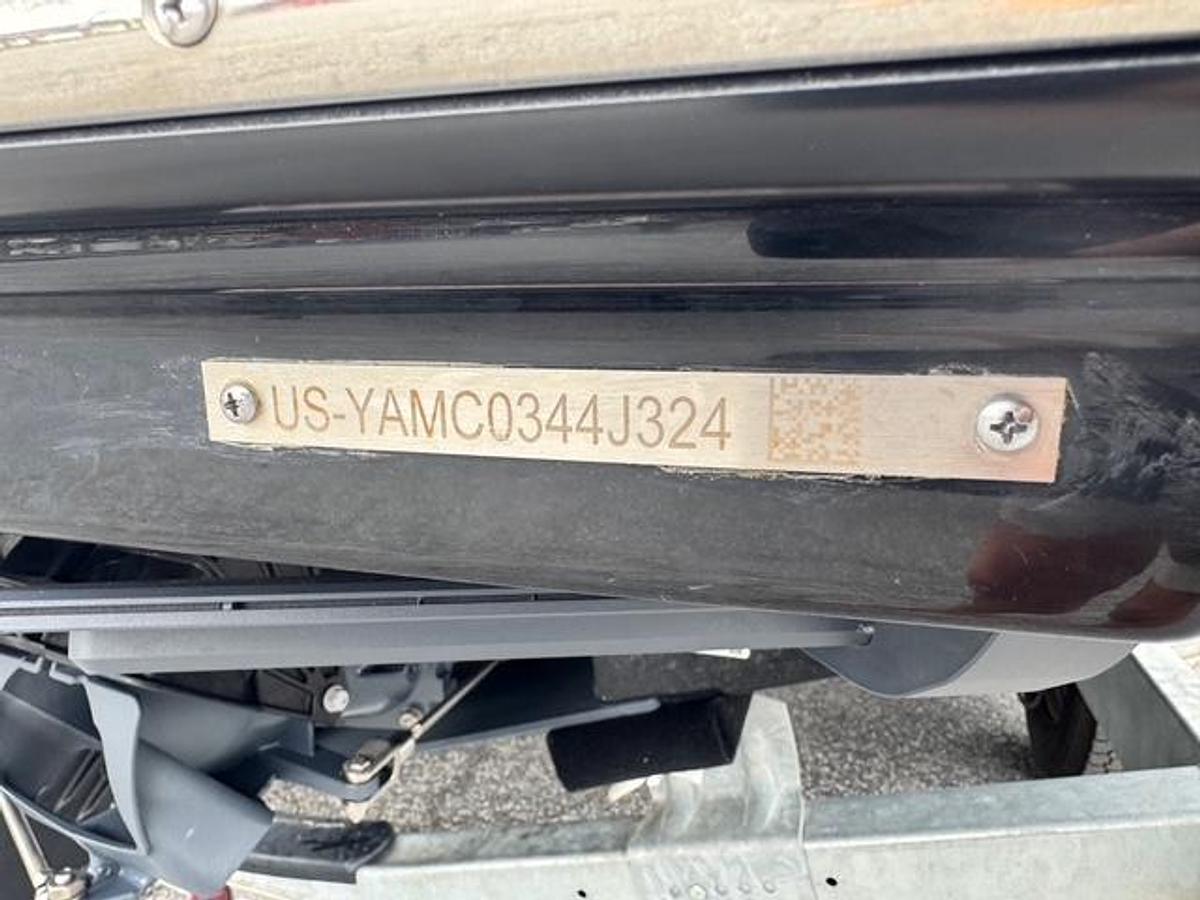 Used 2024 Yamaha Boats 222XD