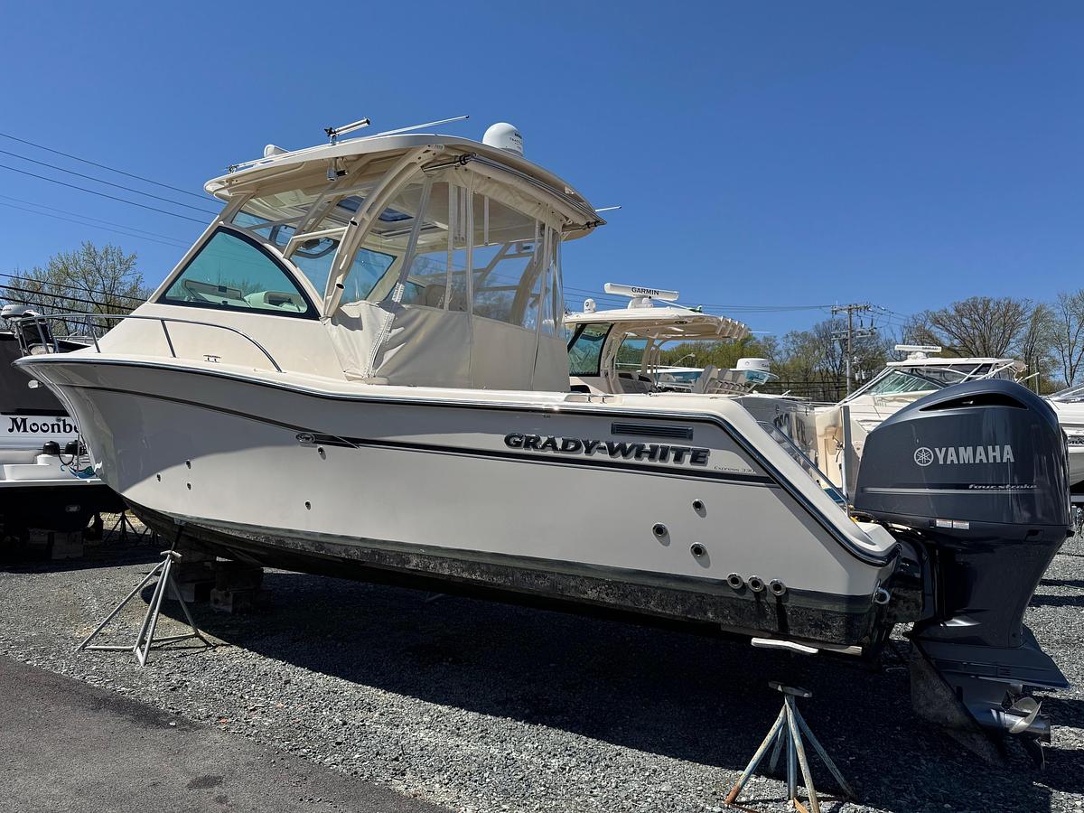 Used 2015 Grady White 330 Express