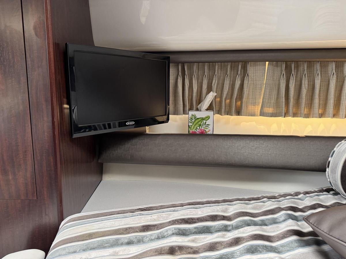 Used 2019 Monterey 355 Sport Yacht