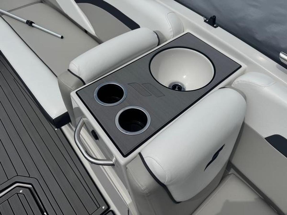 Used 2024 Yamaha SVX 191