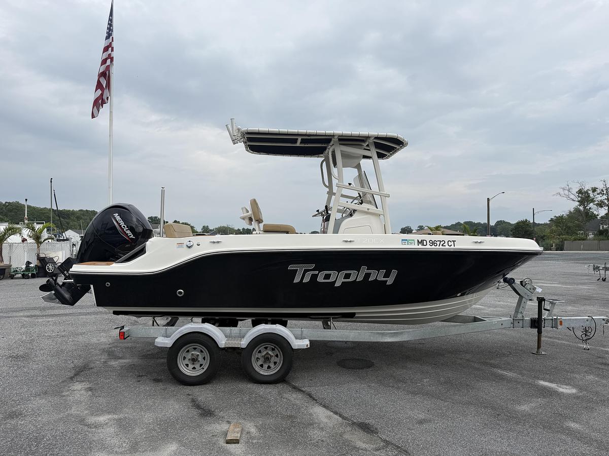 Used 2022 Bayliner Trophy T20CX