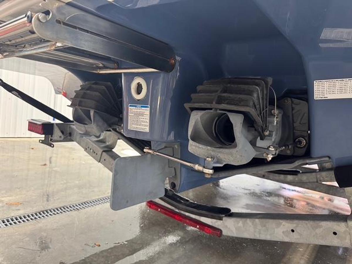 Used 2020 Yamaha 242SE