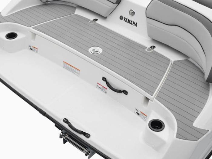 2025 Yamaha Boats AR190