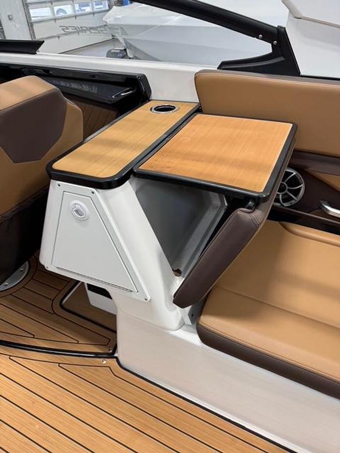 Used 2025 Yamaha 252SE