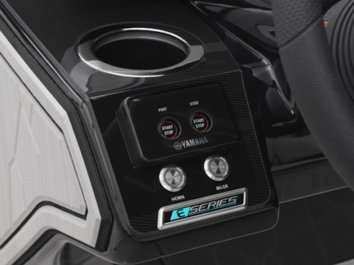 2025 Yamaha Marine 252XE Base