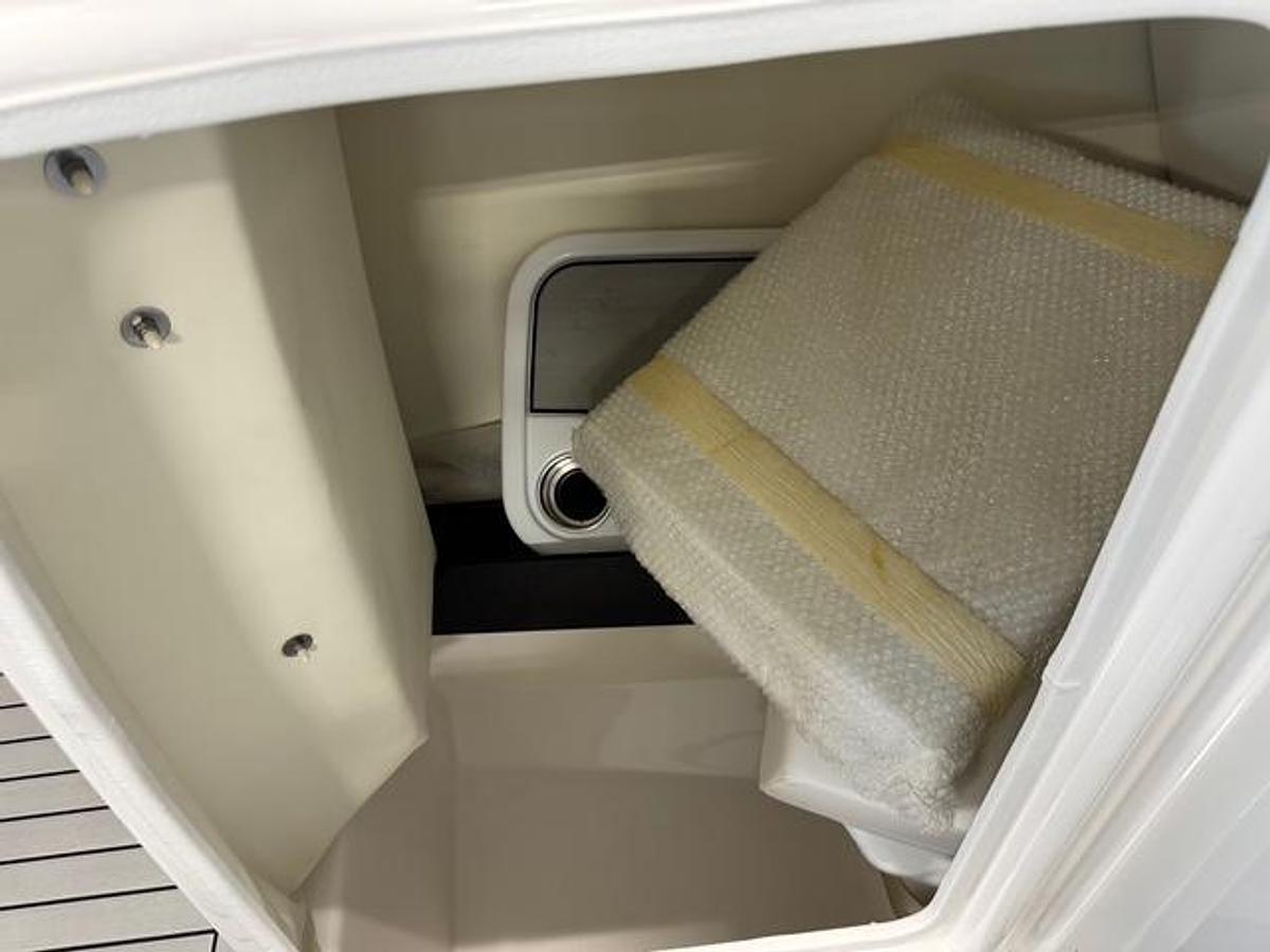 Used 2020 Yamaha 242SE