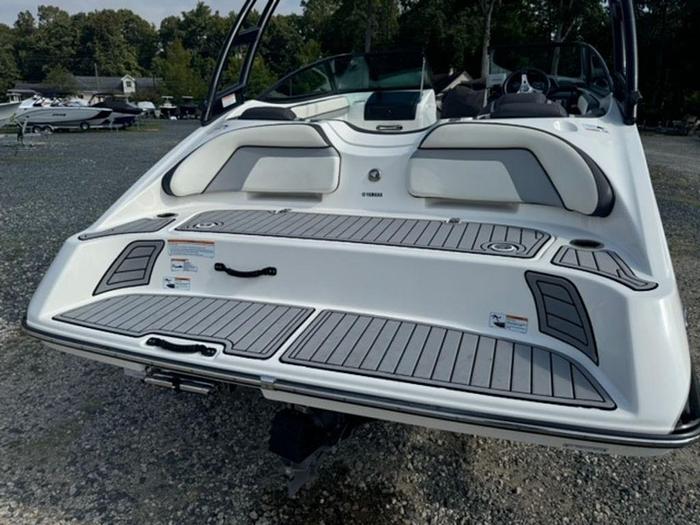 Used 2016 Yamaha Boats AR192