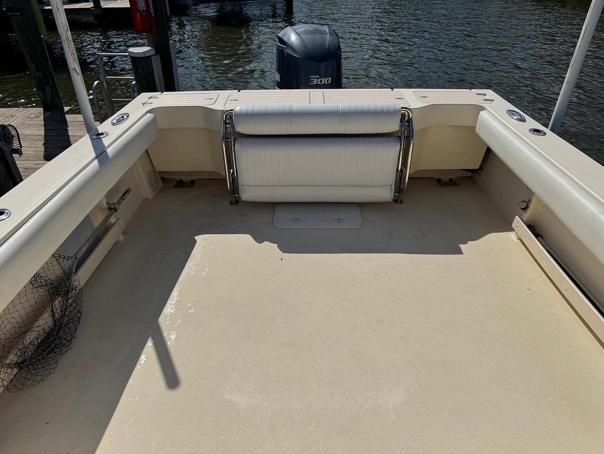 Used 2011 Parker 2510 XL