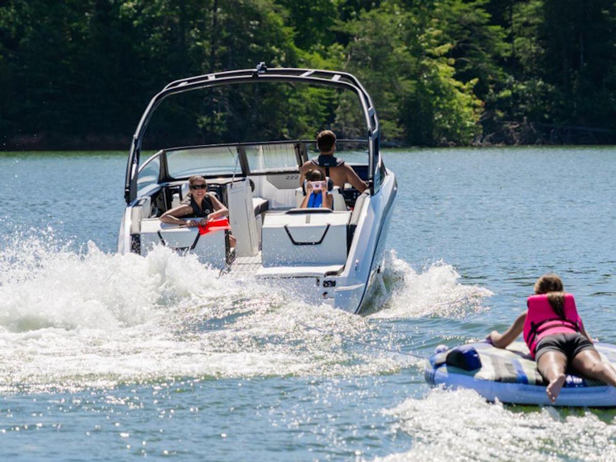 2025 Yamaha Marine 222SE Base