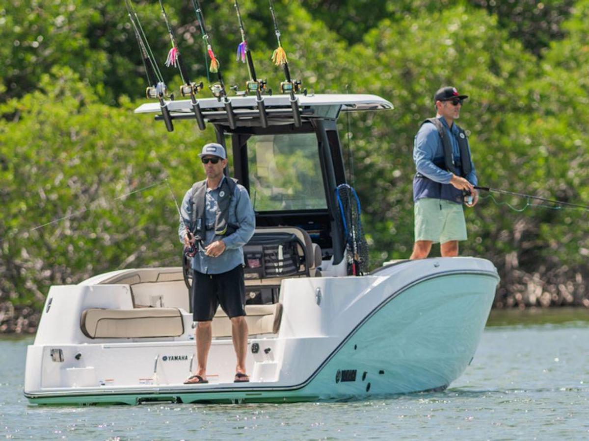 2025 Yamaha Marine 255 FSH Sport H Base
