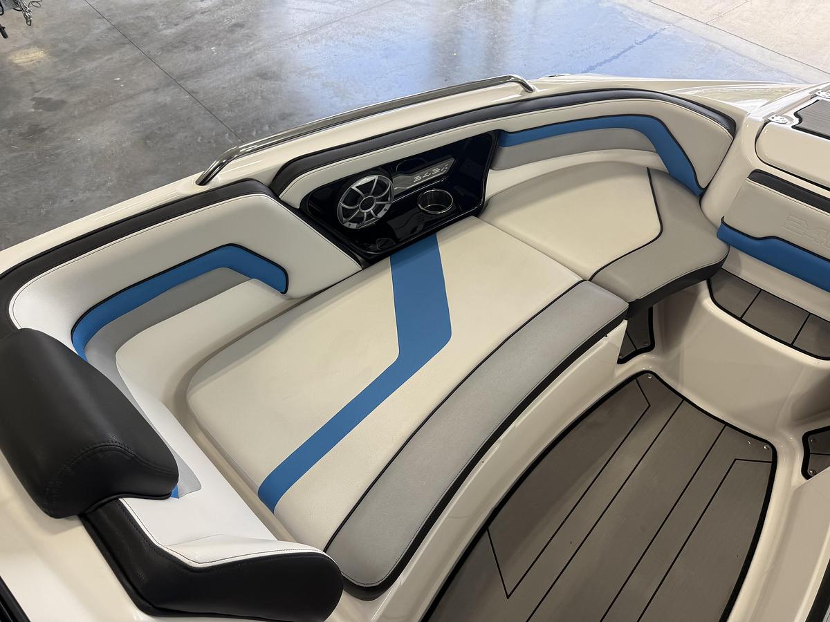 Used 2019 Yamaha 242XE