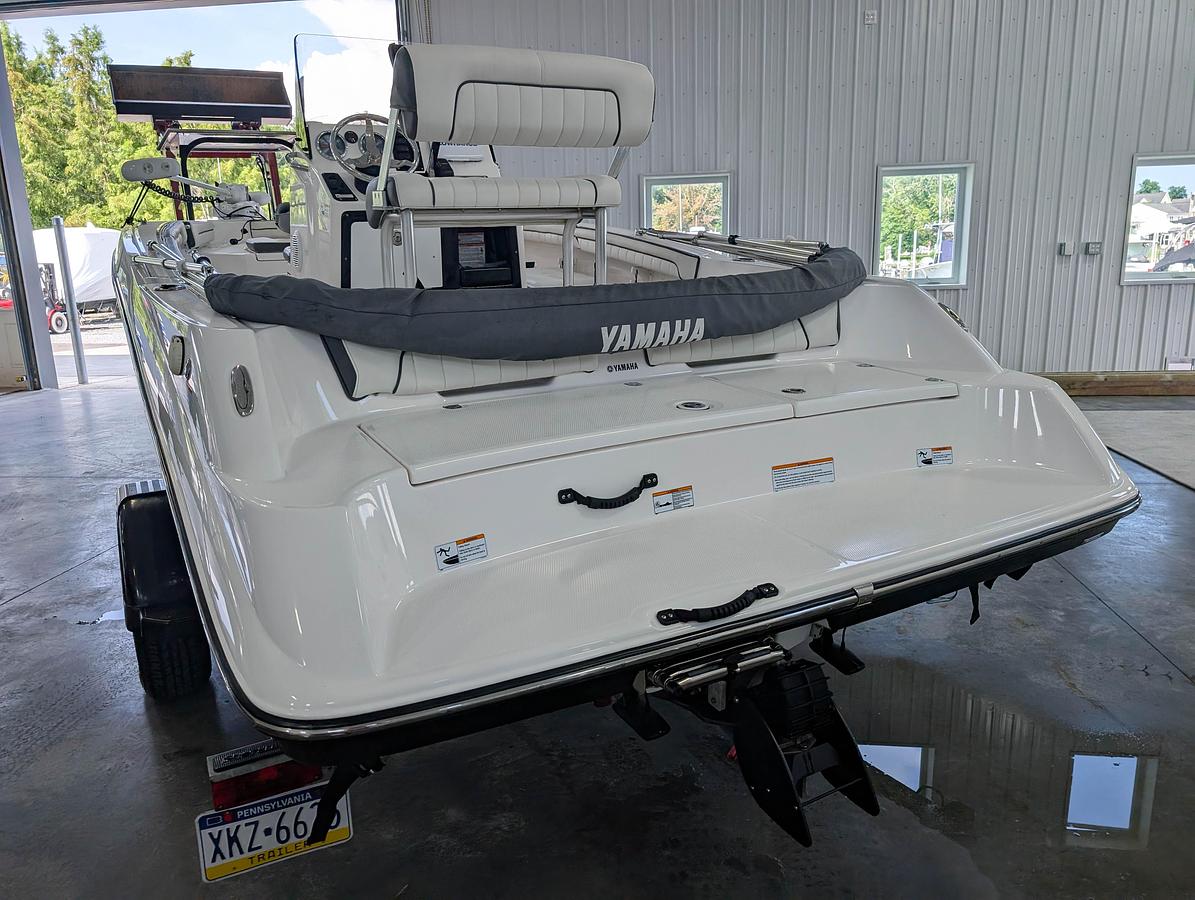 Used 2017 Yamaha Boats 190FSH Deluxe