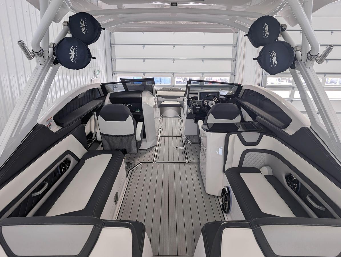 Used 2022 Yamaha Boats 275SD