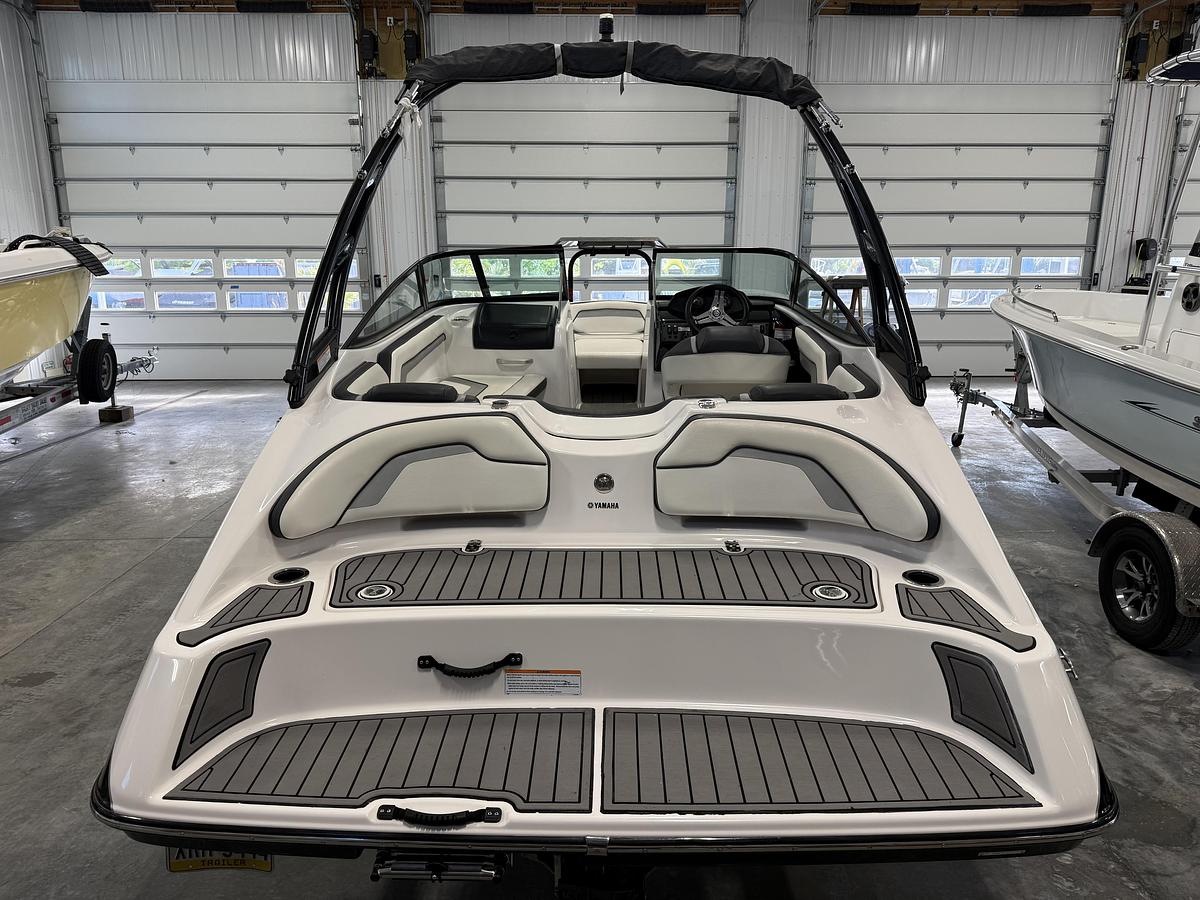 Used 2017 Yamaha AR195