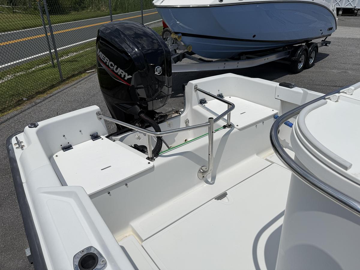 Used 1996 Boston Whaler Outrage