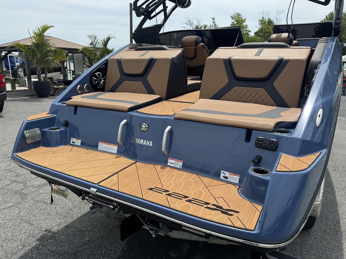 Used 2024 Yamaha 222XD