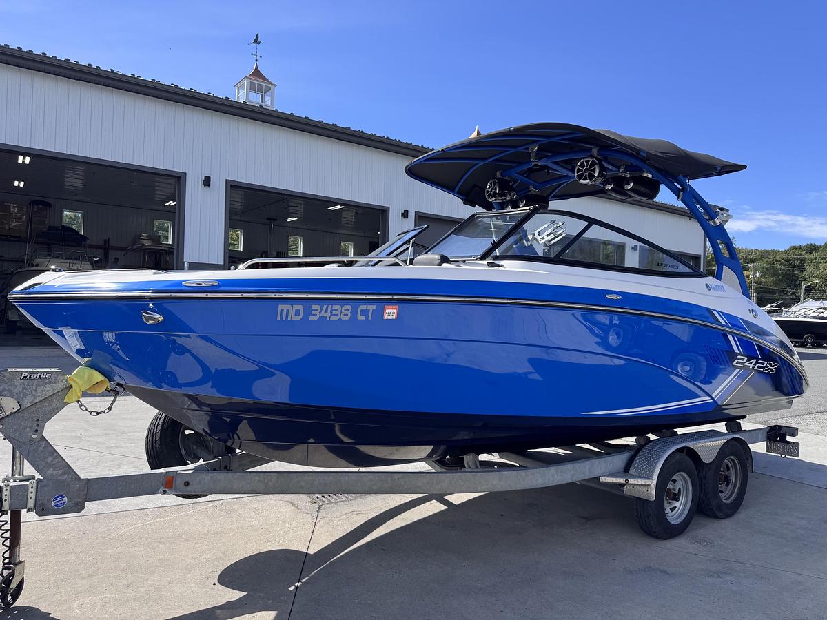 Used 2019 Yamaha 242XE