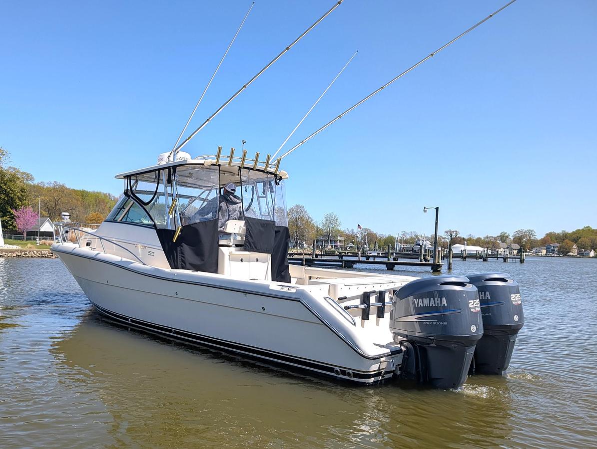 Used 2001 PURSUIT 3070 OFFSHORE