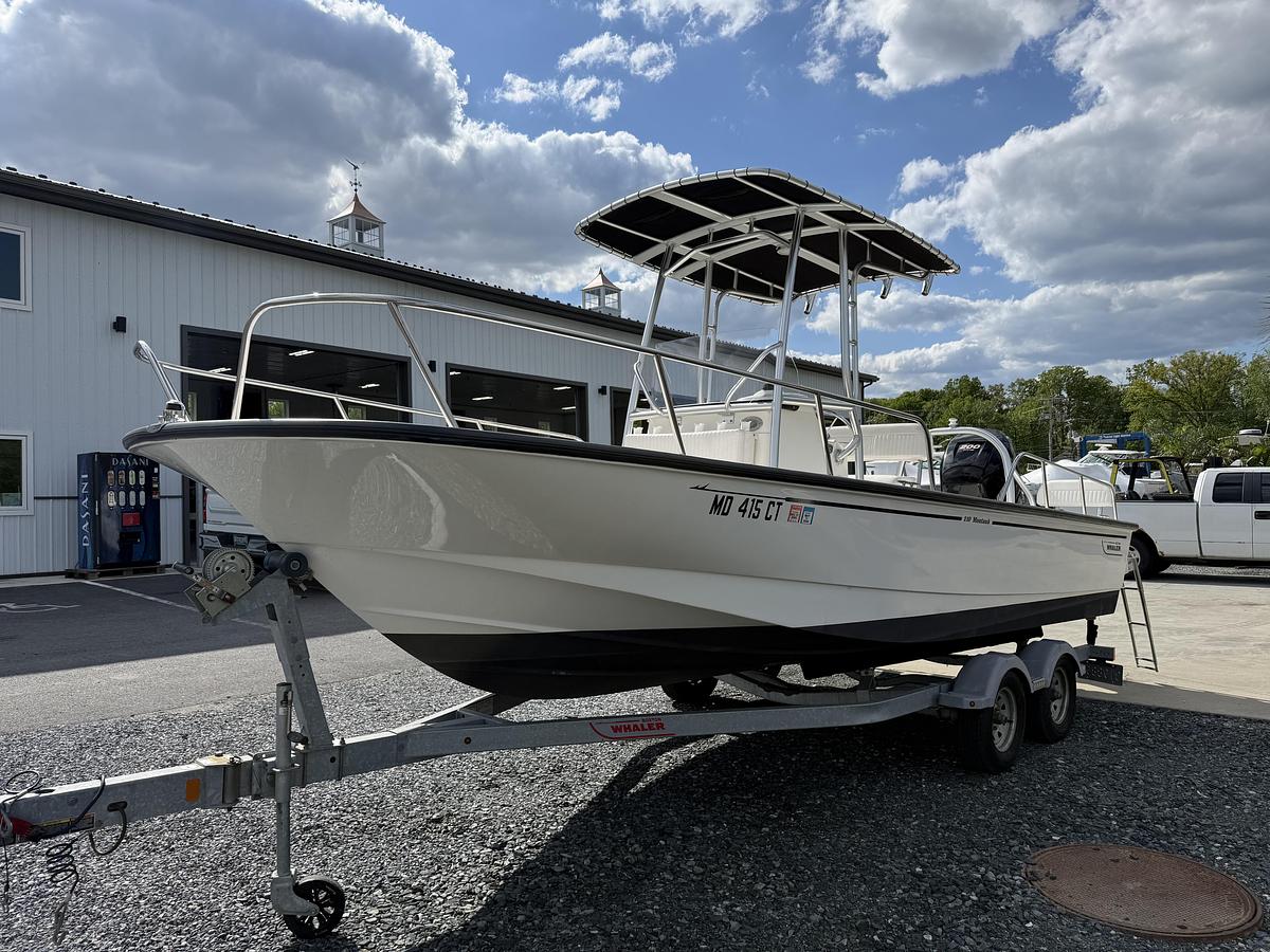 Used 2018 Boston Whaler 210 Montauk