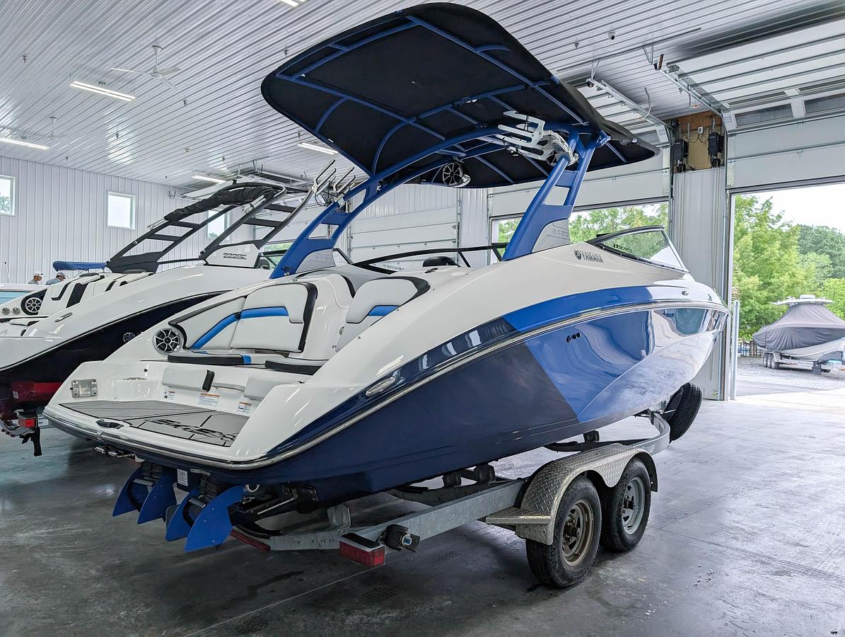 Used 2019 YAMAHA 242X E-SERIES