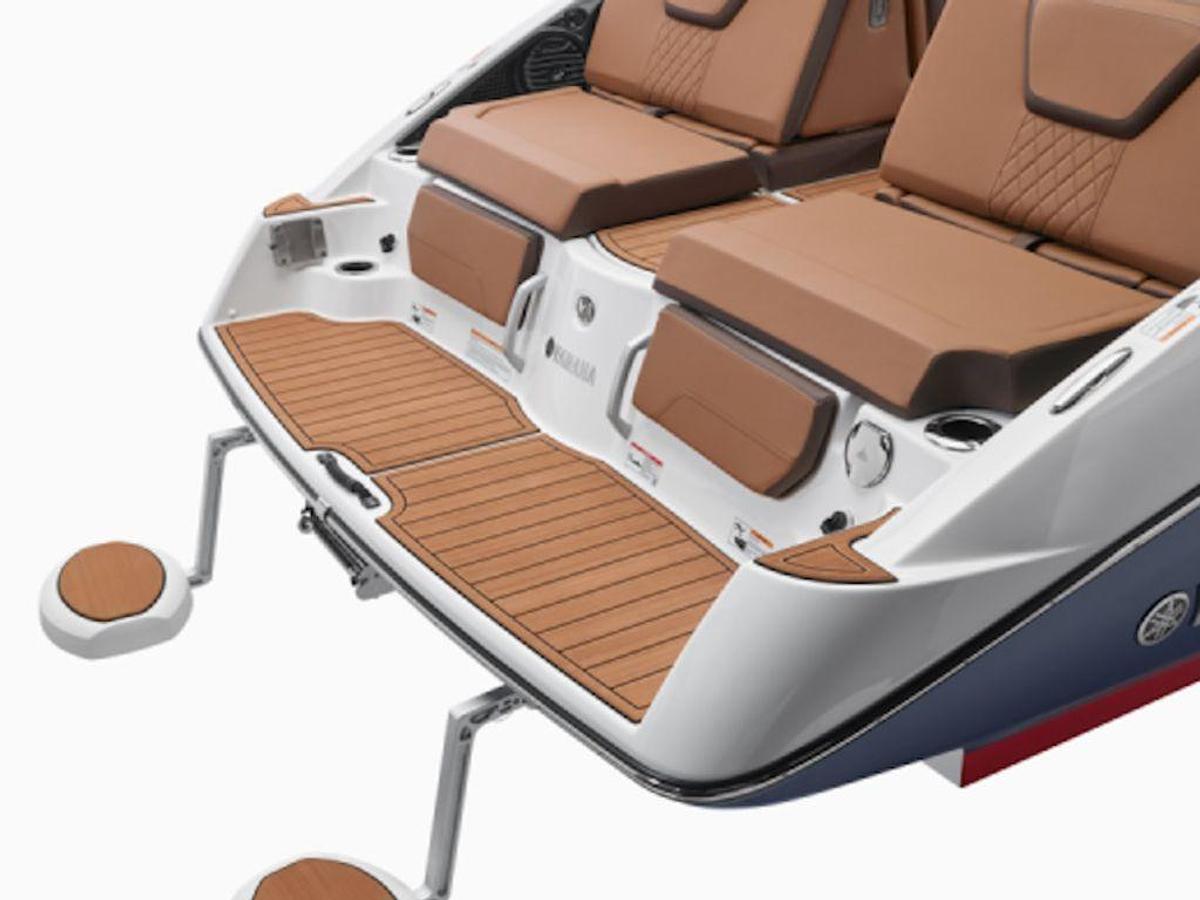 2025 Yamaha Marine 252SE Base