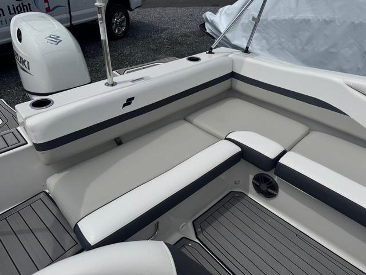 Used 2024 Yamaha SVX 191